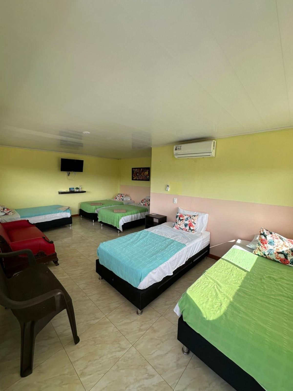 Victoria'S Gennie Bay Village Hostal San Andrés Dış mekan fotoğraf
