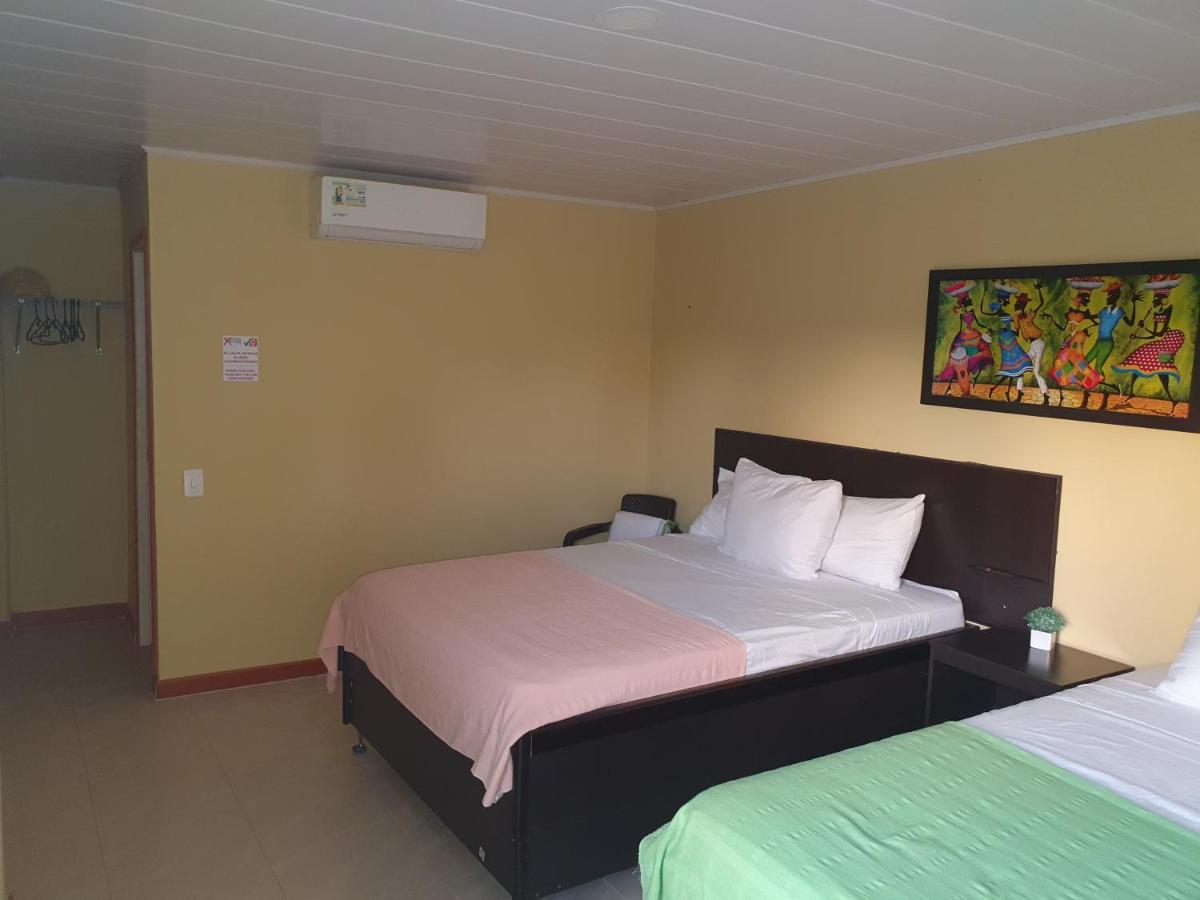 Victoria'S Gennie Bay Village Hostal San Andrés Dış mekan fotoğraf