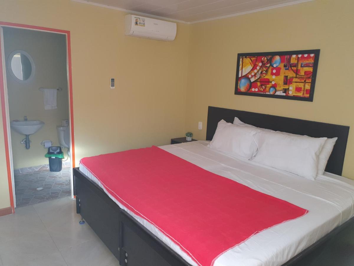 Victoria'S Gennie Bay Village Hostal San Andrés Dış mekan fotoğraf